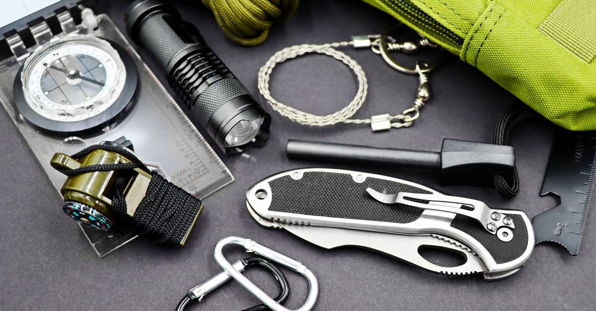 Building a Simple Emergency Kit: What You Actually Need